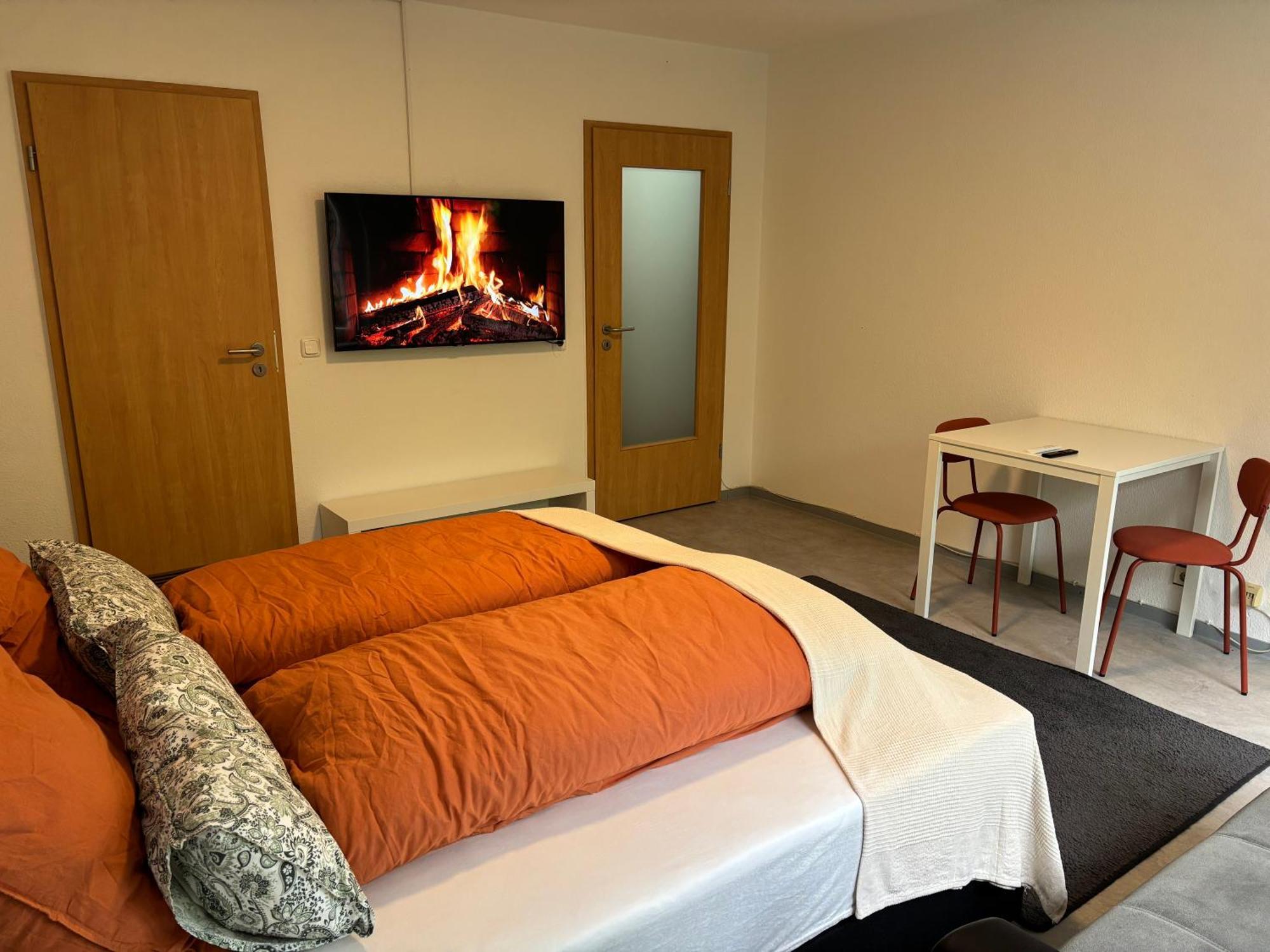 Cityloft Kassel 2 - Zentrale Unterkunft - Balkon - Netflix - Parkplatz Ngoại thất bức ảnh